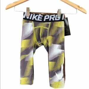 NIKEPRO Cool DRI-FIT Electrolime Football Pants